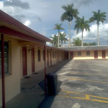 Palm City Motel Fort Myers Exteriör bild
